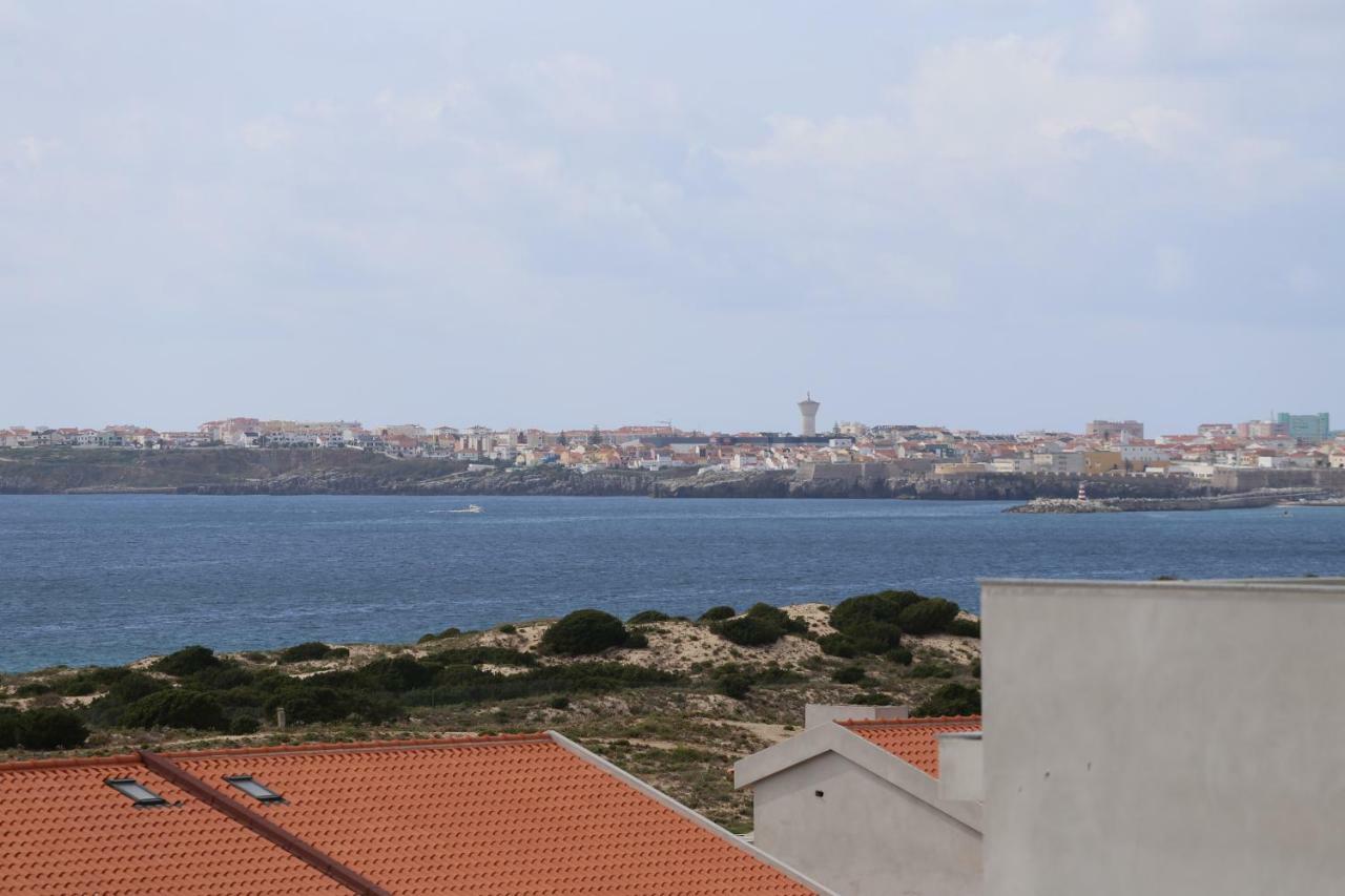 Surf And Stones Apartment Peniche Eksteriør bilde