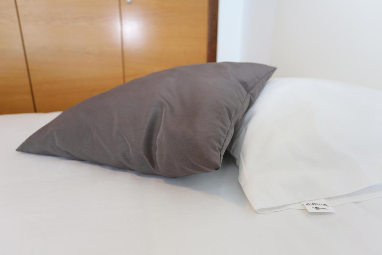 Surf And Stones Apartment Peniche Eksteriør bilde